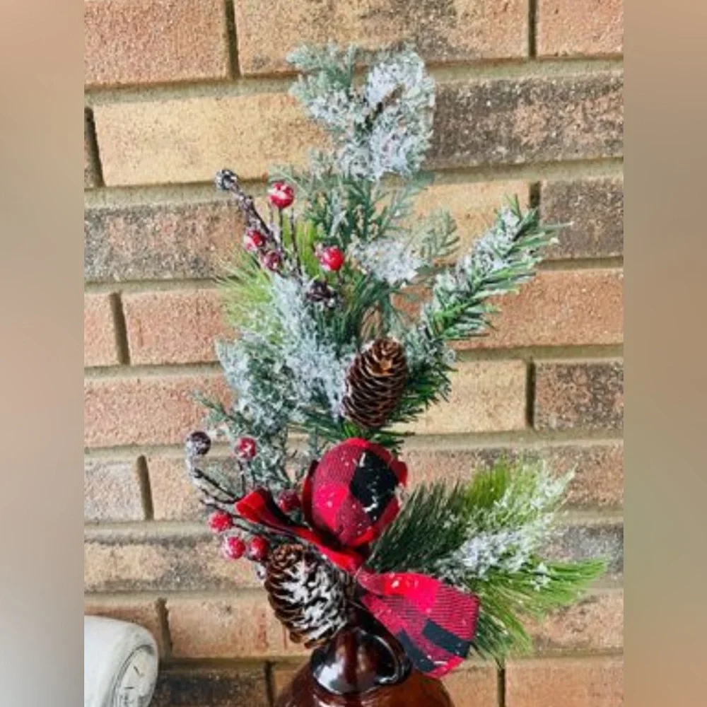 *Sparkle Buffalo Check Pine Spray